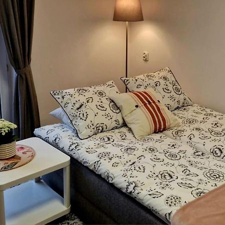 Apartament Zachodni Z Balkonem 4 Osoby Varşovia Exterior foto