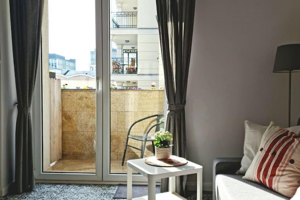 Apartament Zachodni Z Balkonem 4 Osoby Varşovia Exterior foto