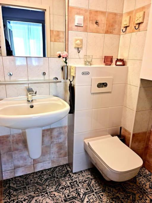 Apartament Zachodni Z Balkonem 4 Osoby Varşovia Exterior foto